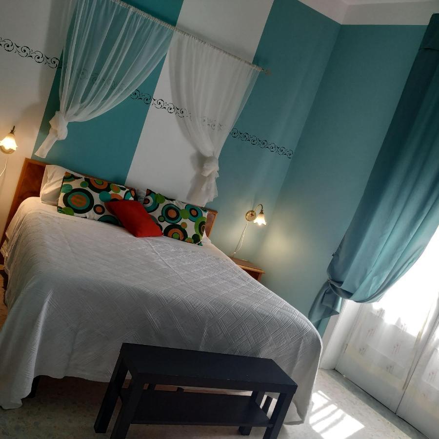Hotel La Congiura Dei Baroni Teggiano Buitenkant foto